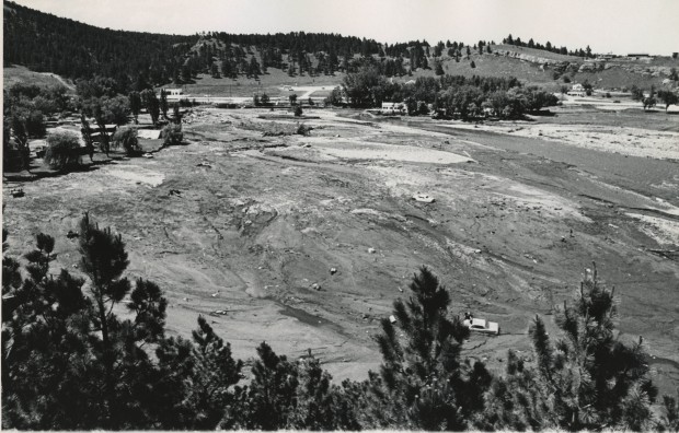 Scene1972flood049.jpg